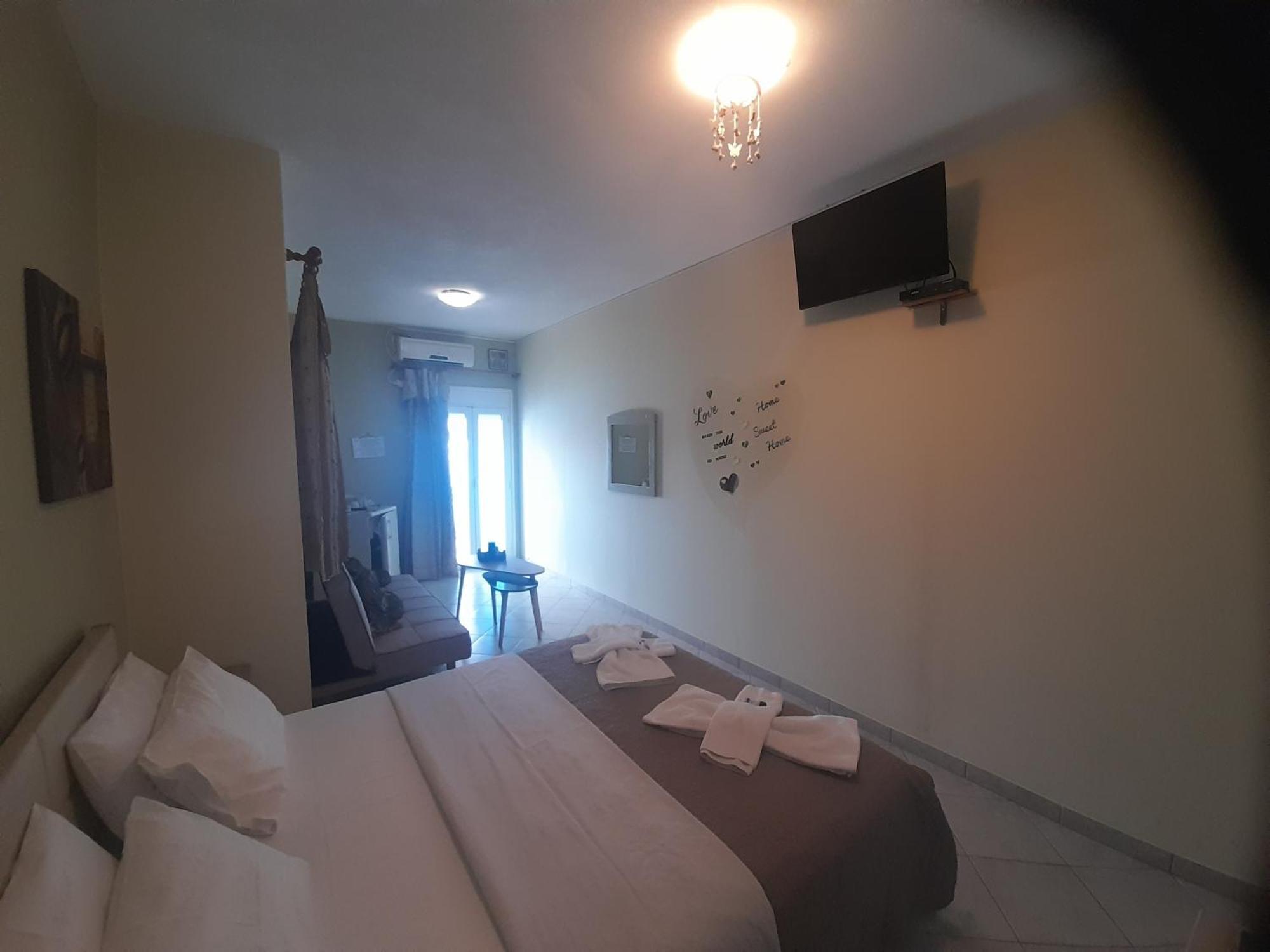 Aparthotel Delfini Akhladherí Exterior foto